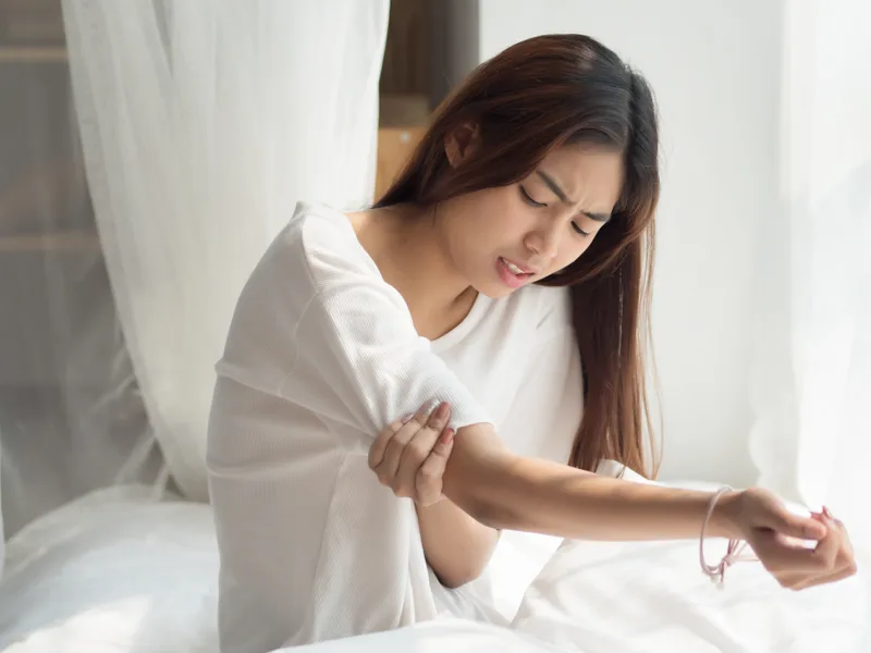 How New Beginnings Chiropractic treats elbow pain in Monterey