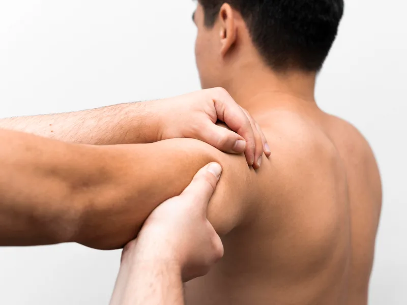 How New Beginnings Chiropractic treats rotator cuff injury in Monterey